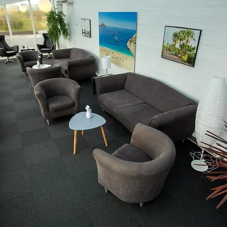 Dolphin Otel 3*