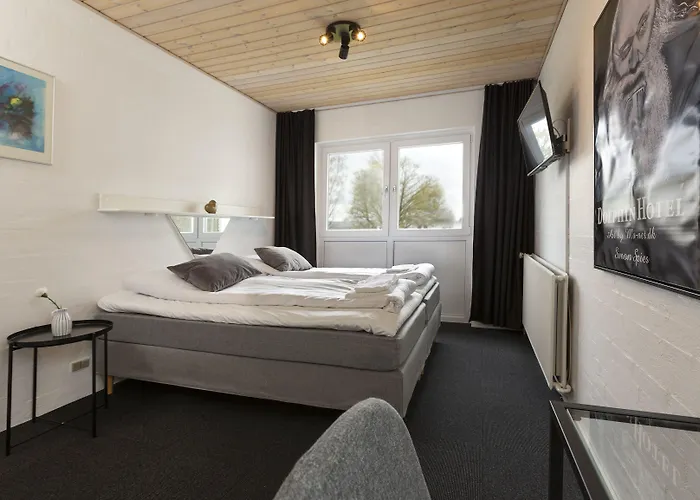 Hotel Dolphin